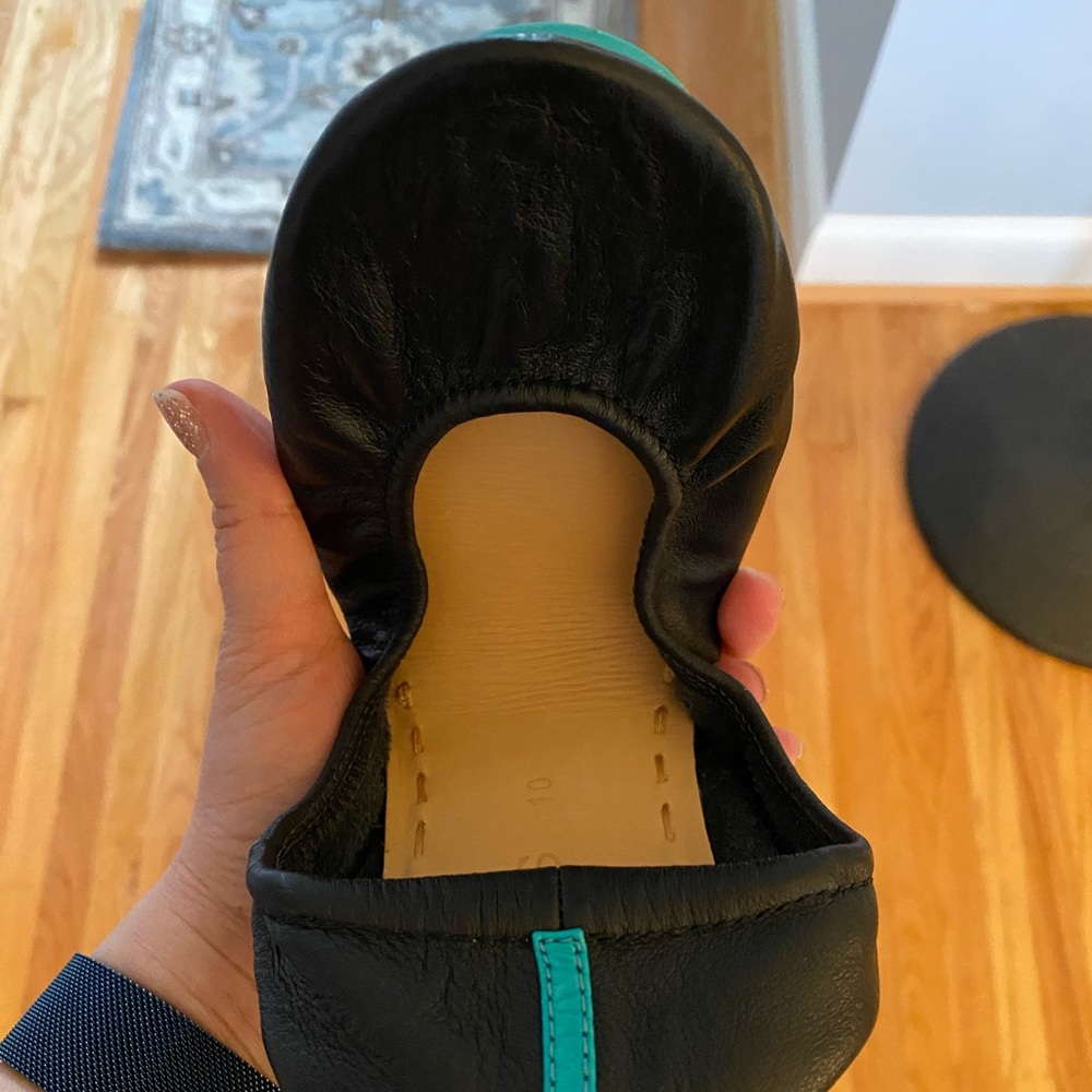NIB Tieks size 10 Matte Black